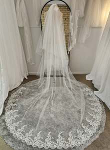 Veils: Long Two-Tiered Lace Veil (pre-loved)