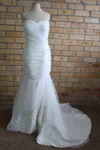 Pre Owned Gowns: Mermaid Style Gown