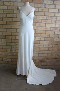 Pre Owned Gowns: Martina Liana