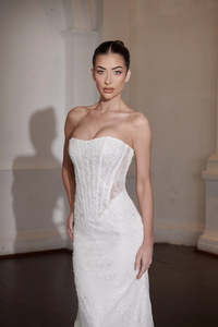 Dresses: Milania