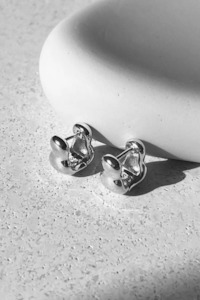 Saint Valentine: Paloma Earrings | Silver
