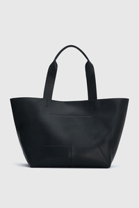 Camilla And Marc: Ezra Tote | Black