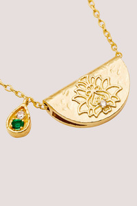 18k Gold Vermeil Lotus Birthstone Necklace - May - Emerald