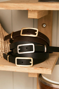 Status Anxiety: Muse | Black/Gold