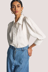Zoe Kratzmann: Serenade Top | Porcelain