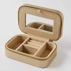 Jewellery: Jewellery Case - Gold