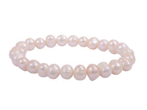 Kiwiana Jewellery: Kiwicraft Freshwater Pearl Bracelet White Colour with Box