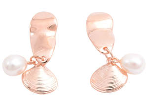 Kiwiana Jewellery: Kiwicraft Rose Gold Pearl and Shell Earrings with Box