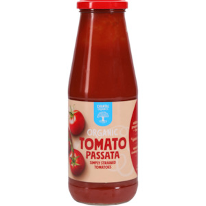 Organic Tomato passata bottle