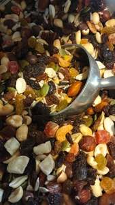 Dried Fruits: Deluxe Nut Mix