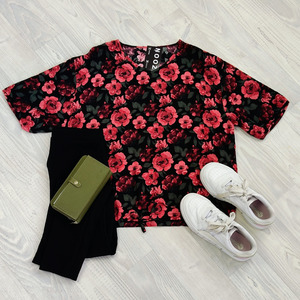 Short Sleeve Verity Tie Top- Rosy Posy