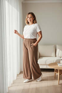 Curvy Wide Leg Leisure Pants - Mocha
