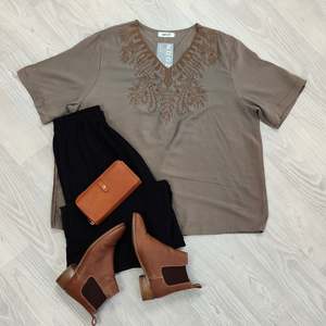 Boho Embroidered Soren top - Mocha