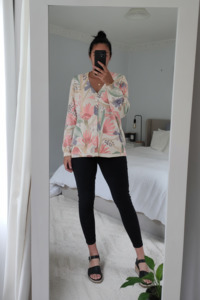 Shopyapps Product Labels Best Selling: Relaxed Line Graphic Cardigan - Watercolour Flora