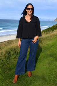 All Nooz Cardis: Lucia Knit Cardi - Black