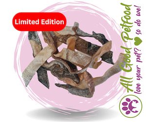 Itchy Dog Treats: Natura Salmon Skins 200g Limited Edition
