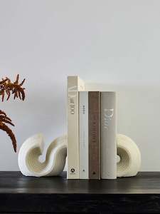 Desk Top: S-Curved Book Ends