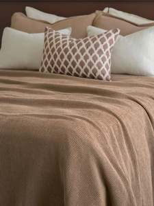 Sottobosco Pink Clay Bedspread