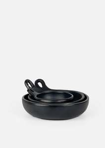 La Chamba Round Dish with One Handle