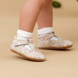 Shoes: Pretty Brave Morgan