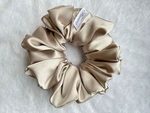 Farwa Collection: Shookria - Silk - Size L
