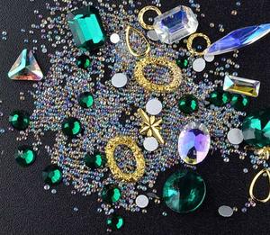 Rhinestone & Gem Pot No.2 | TCG Nail Art Pot NZ