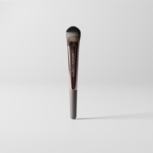 Australias No 1 Brush Brand: Liquid Foundation Brush 02