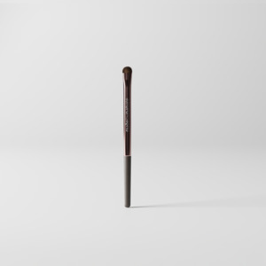 Staff Discounted: Smudge Brush 16