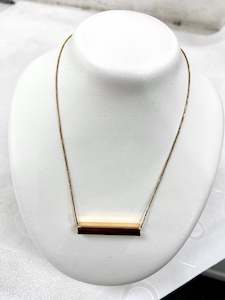 9ct chain with pendant