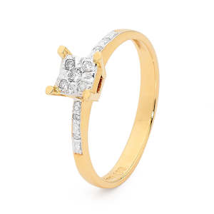Rings Collection: 9ct diamond ring
