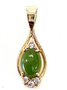 Pendants Collection: Pendant - 9 ct Green Stone