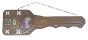 Island design with inlaid paua 21st key