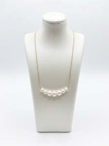 Chains Collection: 9ct pearl necklace