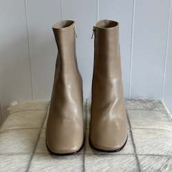 Shoes Boots: Rebe Leather Ankle Boots - SIZE 39