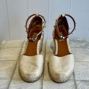 Frontpage: Valentino Garavani Rockstud Espadrille Wedges - SIZE 38