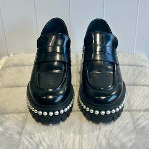 Stuart Weitzman Pearl Detail Loafer - SIZE 38