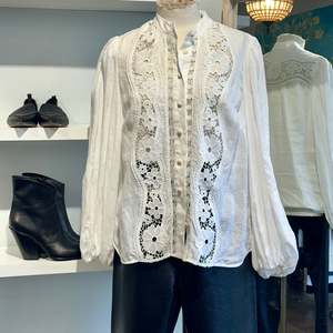 Frontpage: Zimmermann Broderie Anglaise Linen Blouse - SIZE M
