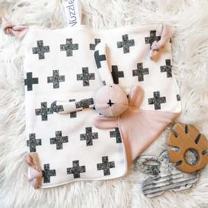 Merino Nuzzle Bunnies: Crosses + Blush Merino