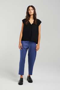Trans Seasonal Edit: BROOKS GILET | BLACK