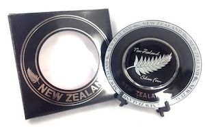 Ceramic Plate 4.5" Silver Fern W/stand