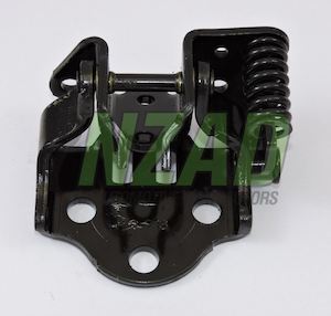 Nissan Safari Patrol Parts: Nissan Patrol Safari Y60 GW Lower Drivers RH Side Door Hinge