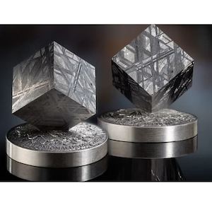 Space Cube Muonionalusta Sweden 2 Oz Silver Coin