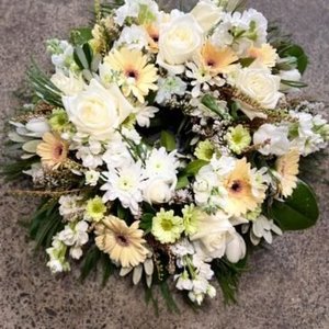 Products: Funeral Wreaths