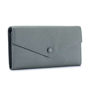 Womens Wallets: Women's Leather Bifold Envelope Wallet - Stylish and Spacious