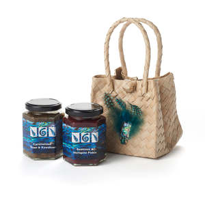 Christmas: Kiwi Chutneys in a Kete Bag