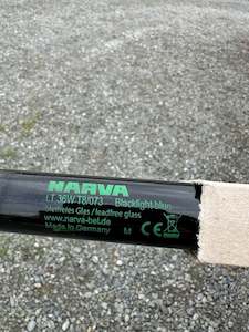 Lamp: T8 36W blacklight Blue