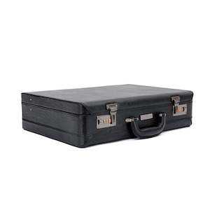 Tosca 46cm-Wide Black Attaché Case TCA2605 Black