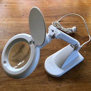 Stand Magnifiers: Desk Top LED illuminated Stand Magnifier