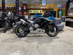Products: CFmoto 500SR Voom
