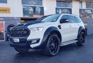 Flares: Kut Snake Flare Kit To Fit Ford Everest Models